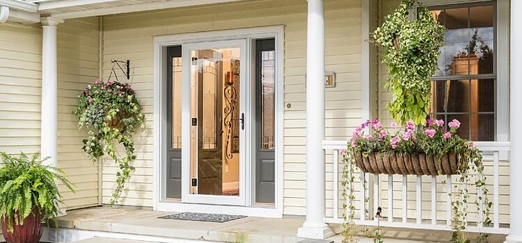 screen door installation in Merritt Island